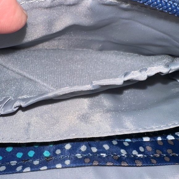 LUG KICKFLIP CONVERTIBLE CROSSBODY WALLET - Picture 8 of 9